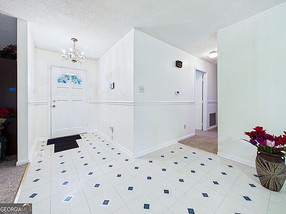 4th image of 118 Avalon Dr