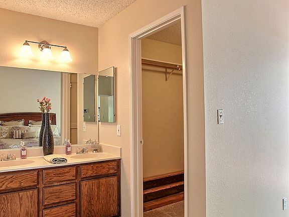 5th image of 728 Brooksview Ct