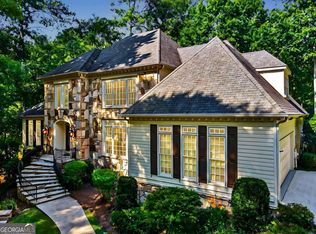 1570 Misty Oaks Dr, Sandy Springs, GA 30350