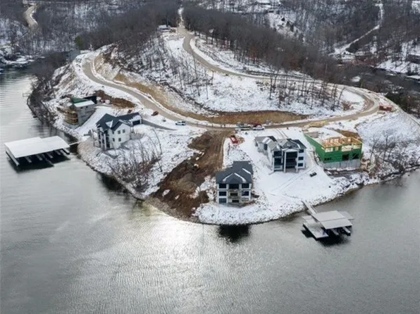22 Redbud Rd, Lake Ozark, MO 65049
