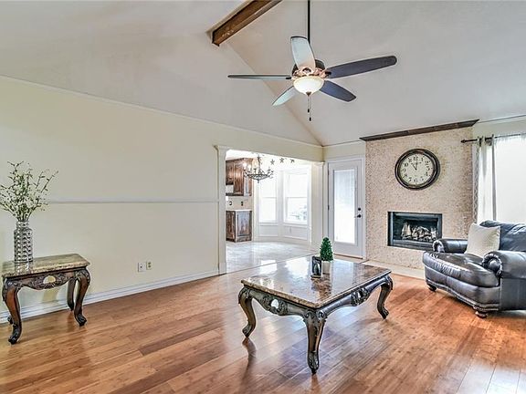5th image of 6607 Country Creek Dr