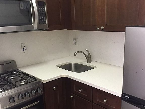 3rd image of 110 E 36th St APT 7B