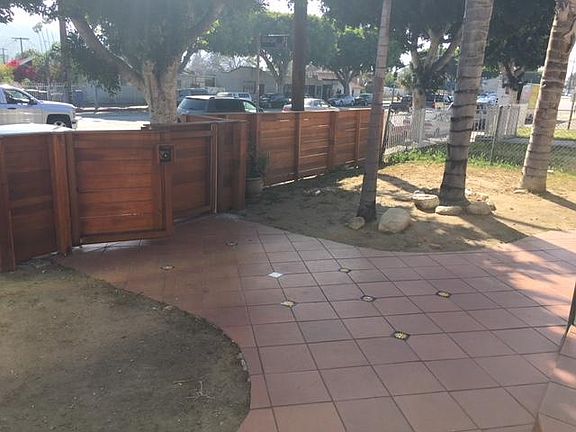 4th image of 907 Cypress Ave