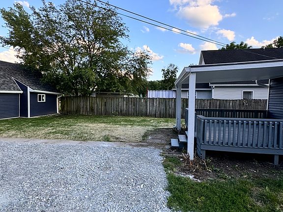 4th image of 2409 S Rybolt Ave