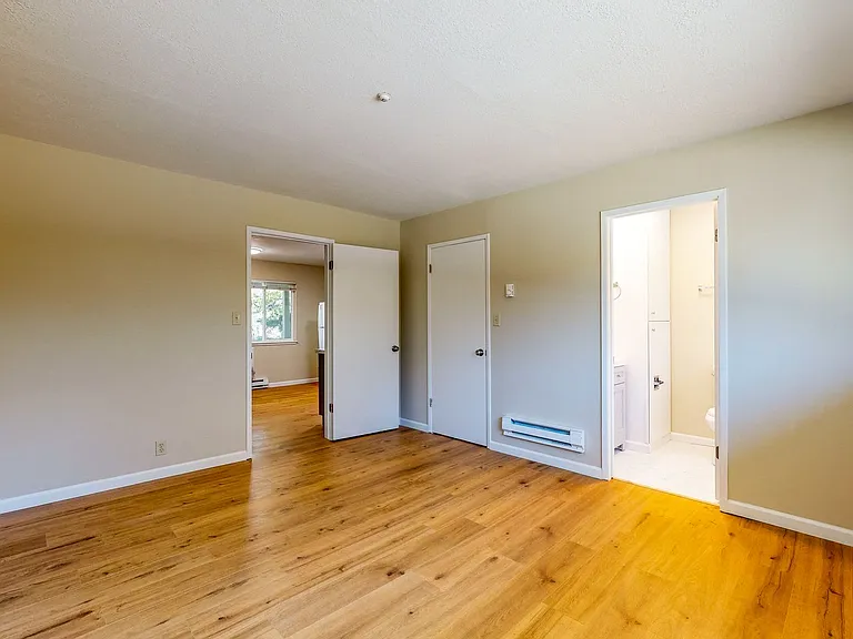 791 E Cotati Ave — Photo 11