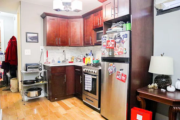 Rented by Lofts and Flats LLC | media 4