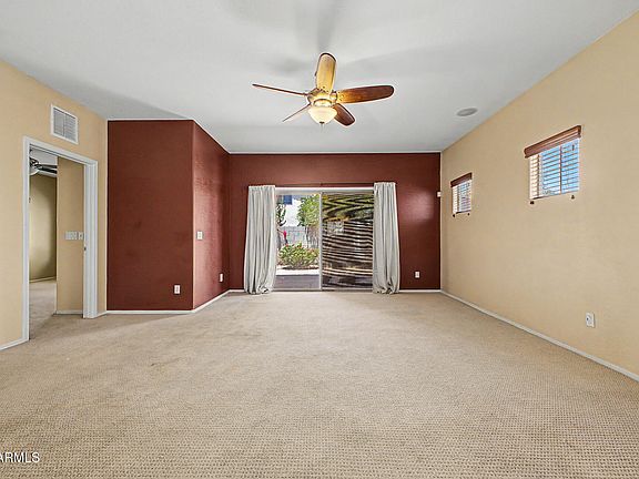 4th image of 890 E CHRISTINE Place