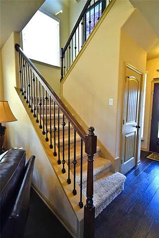 10504 Branden Ct — Photo 14