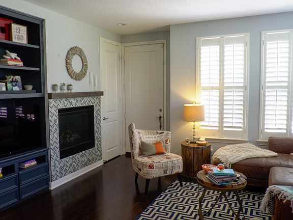 5th image of 77 Brownstone Way #1