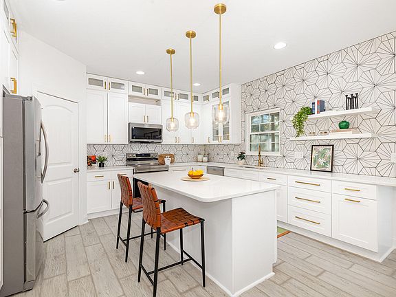 2nd image of 106 Bancroft Brook Dr