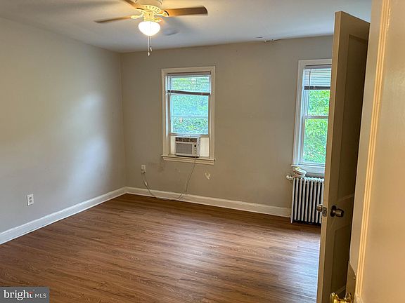 5th image of 102 O St SW #2