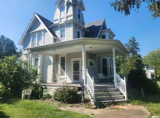 302 W Main St, Bishop Hill, IL 61419