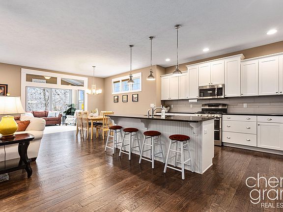 5th image of 4576 Koinonia Ct NE