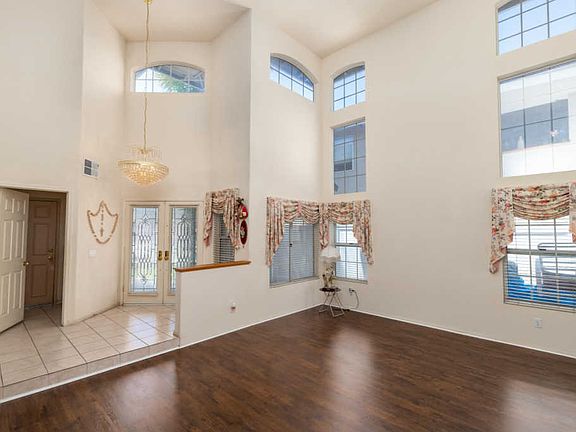 3rd image of 589 Hillsborough Way