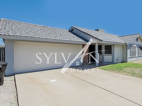 3rd image of 4744 W Villa Theresa Dr