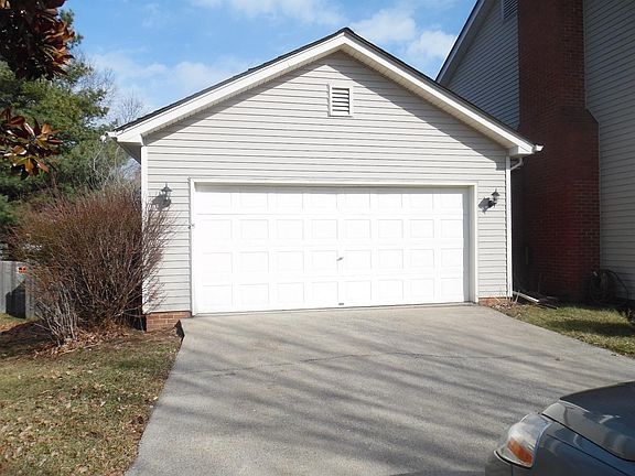 2nd image of 113 Bluegrass Dr