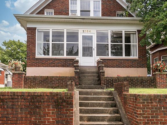 2nd image of 2164 Eastview Ave