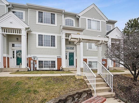 2nd image of 1053 Savoy Ct