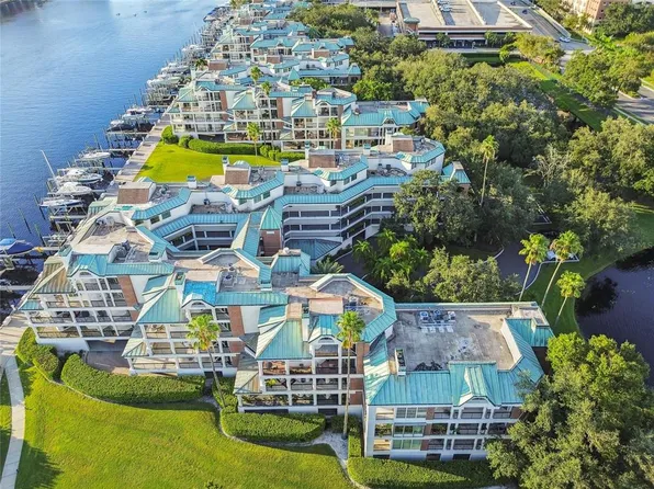 941 Seddon Cove Way, Tampa, FL 33602