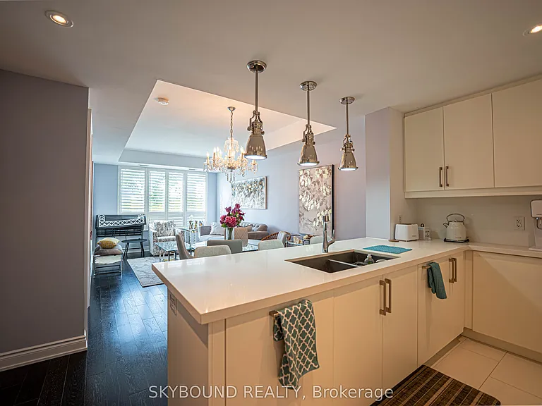 3500 Lakeshore Rd W #420 — Photo 6