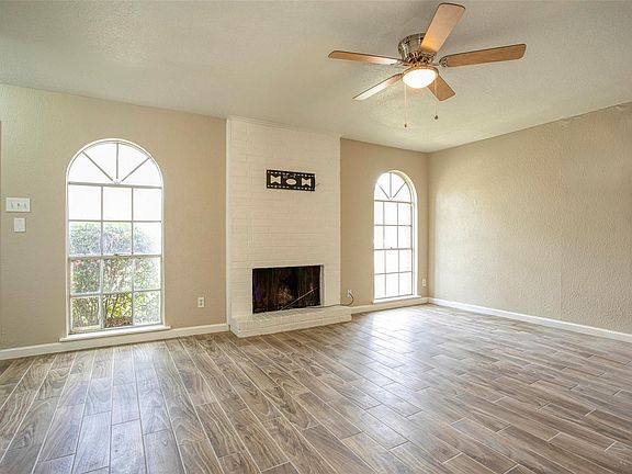 2nd image of 1556 Silverpines Rd #556