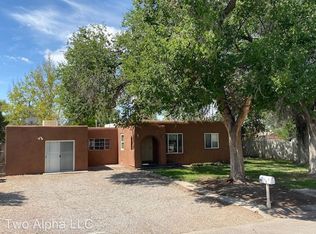116 Green Valley Rd NW, Albuquerque, NM 87107