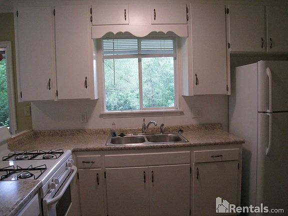 4th image of 4217 N Askew Ave