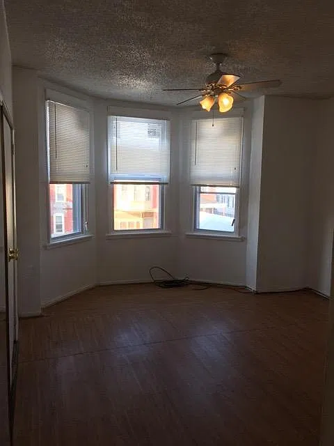 2 bed, 850 sqft, $1,350 — Photo 4