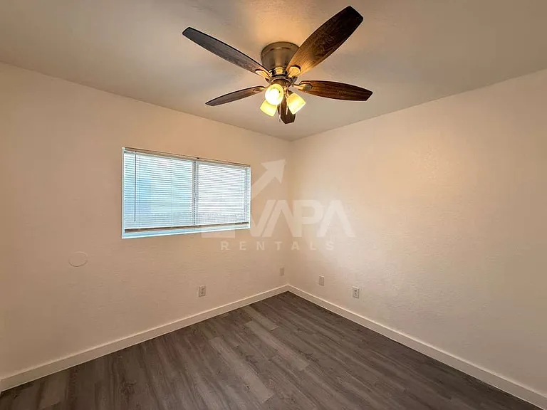 4411 Mystic Sunrise Dr — Photo 8