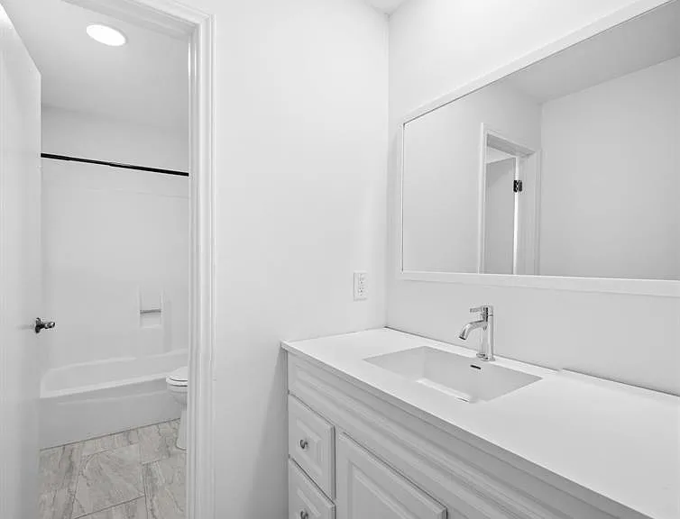 1401 Meadowmear Dr — Photo 18