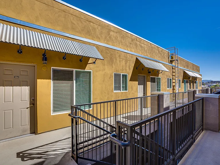 23-web-or-mls-Exterior-3_03082024