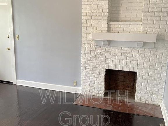 4th image of 634 E 37th St APT 4