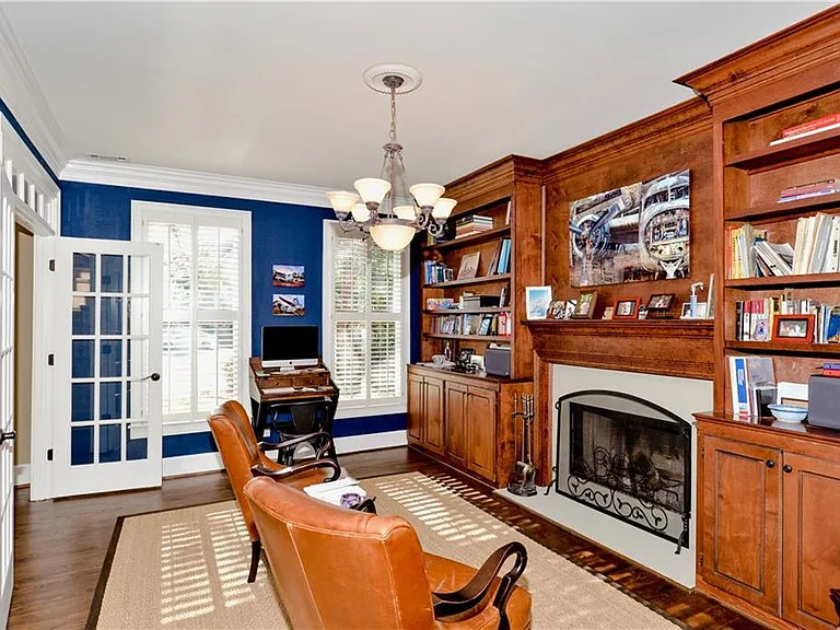 265 Windsor Gate Cv — Photo 9