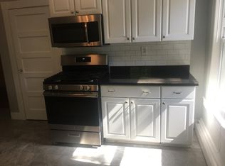 398 N Main St #2L, Andover, MA 01810