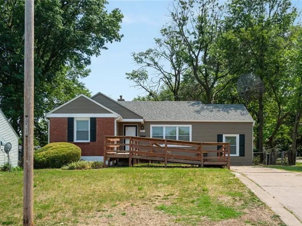 3831 E 71st Ter, Kansas City, MO 64132