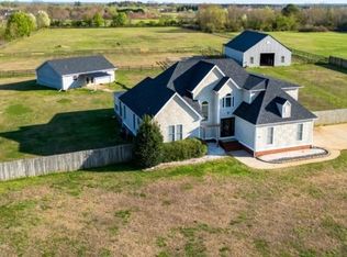 152 Carolina Orchard Rd, Cowpens, SC 29330