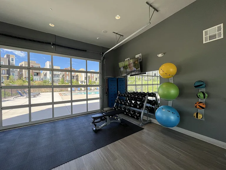 Ridge at Castle Rock Apartments — Photo 25