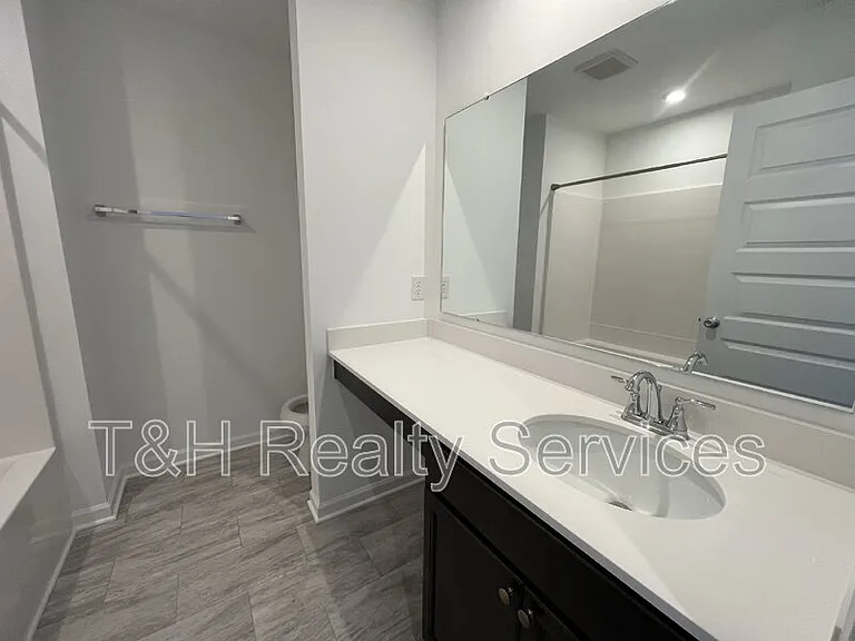 4801 Summerfield Dr — Photo 46