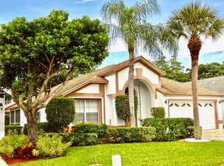 416 Trotters Ln, Greenacres, FL 33413