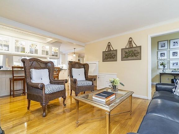 5th image of 5 Eastwood Ln