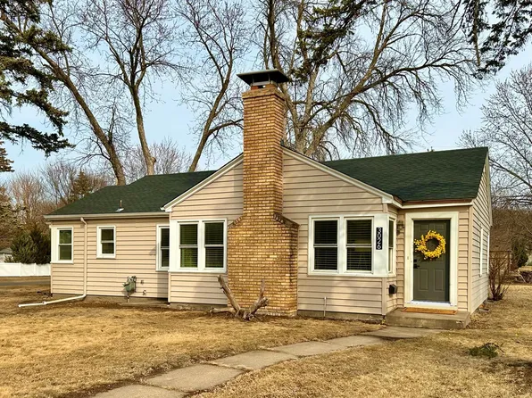3026 Perry Ave N, Golden Valley, MN 55422