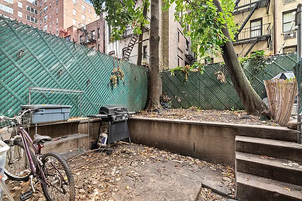 Rented by Compass | media 11