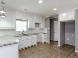 3215 Adelia St, Houston, TX 77026