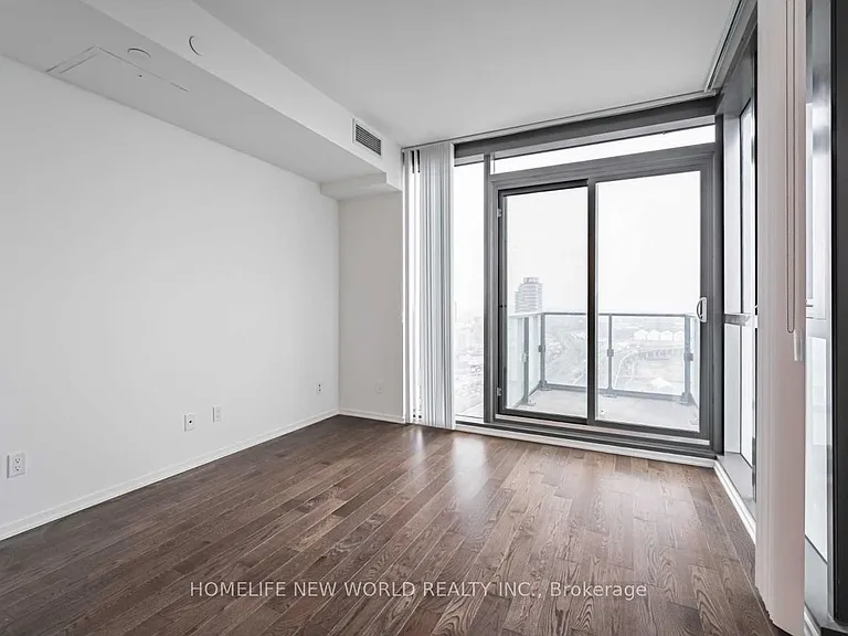 16 Bonnycastle St #1206 — Photo 8