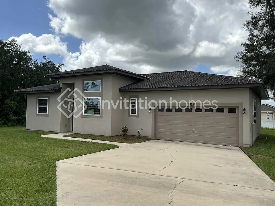 1951 Michigan Dr