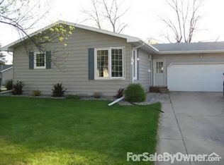 1819 7th Ave NW, East Grand Forks, MN 56721