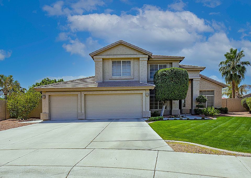 1st image of 4955 E Michelle Dr