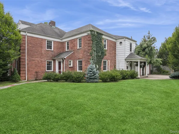 23 Westminster Road, West Hempstead, NY 11552
