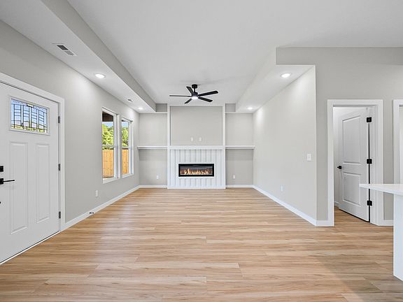 3rd image of 336 Minkum Rd