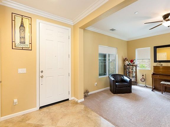 3rd image of 36597 Obaria Way